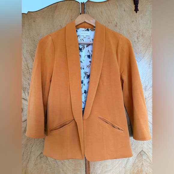 Skies are Blue Hannah Modal Scuba Blazer - Picture 4 of 9